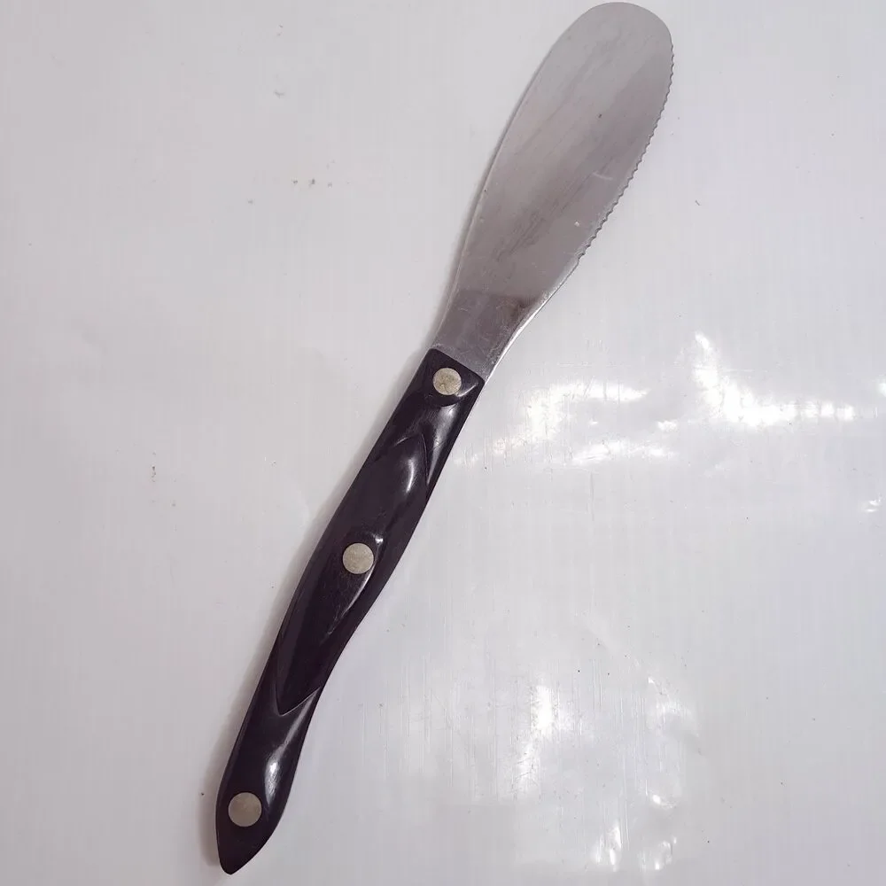 CUTCO Spatula Spreader classic brown 1768 KH serrated edge tool Olean made USA